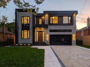 012-1526 Garnet Avenue-PXL_20251014_224616823